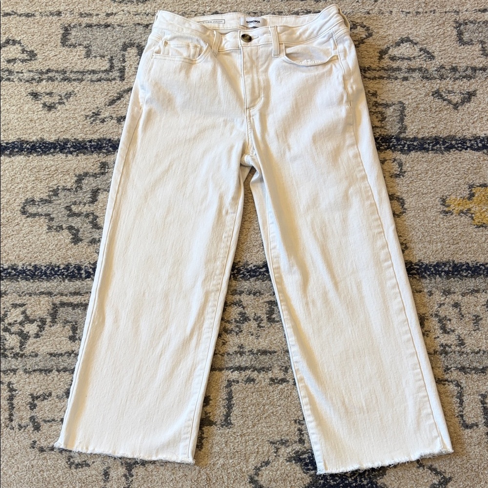 Sonoma Women's Cream wide leg crop Jean size 8